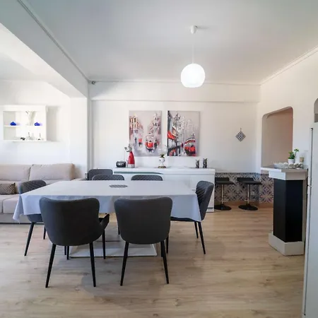 2br Near Costa Da Caparica | By Airnest Lägenhet Charneca (Setubal)
