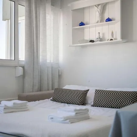 2br Near Costa Da Caparica | By Airnest * Charneca (Setubal)
