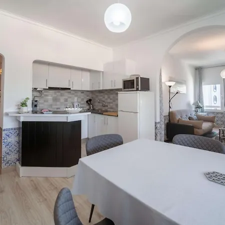 2br Near Costa Da Caparica | By Airnest *