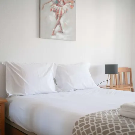 2br Near Costa Da Caparica | By Airnest * Charneca (Setubal)